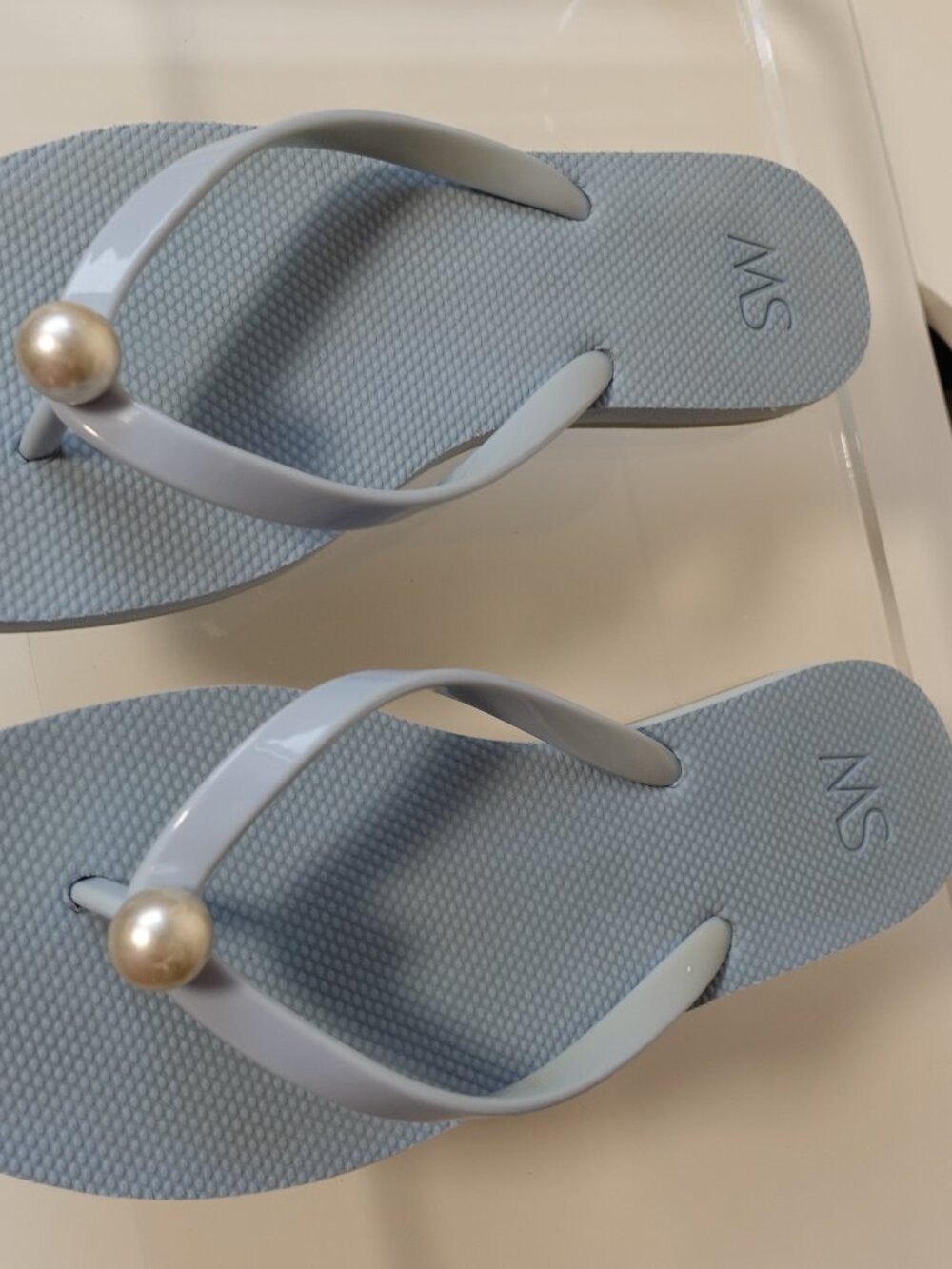 Stuart Weitzman Rubber Flip Flops Women's Size: 8.5 | US
